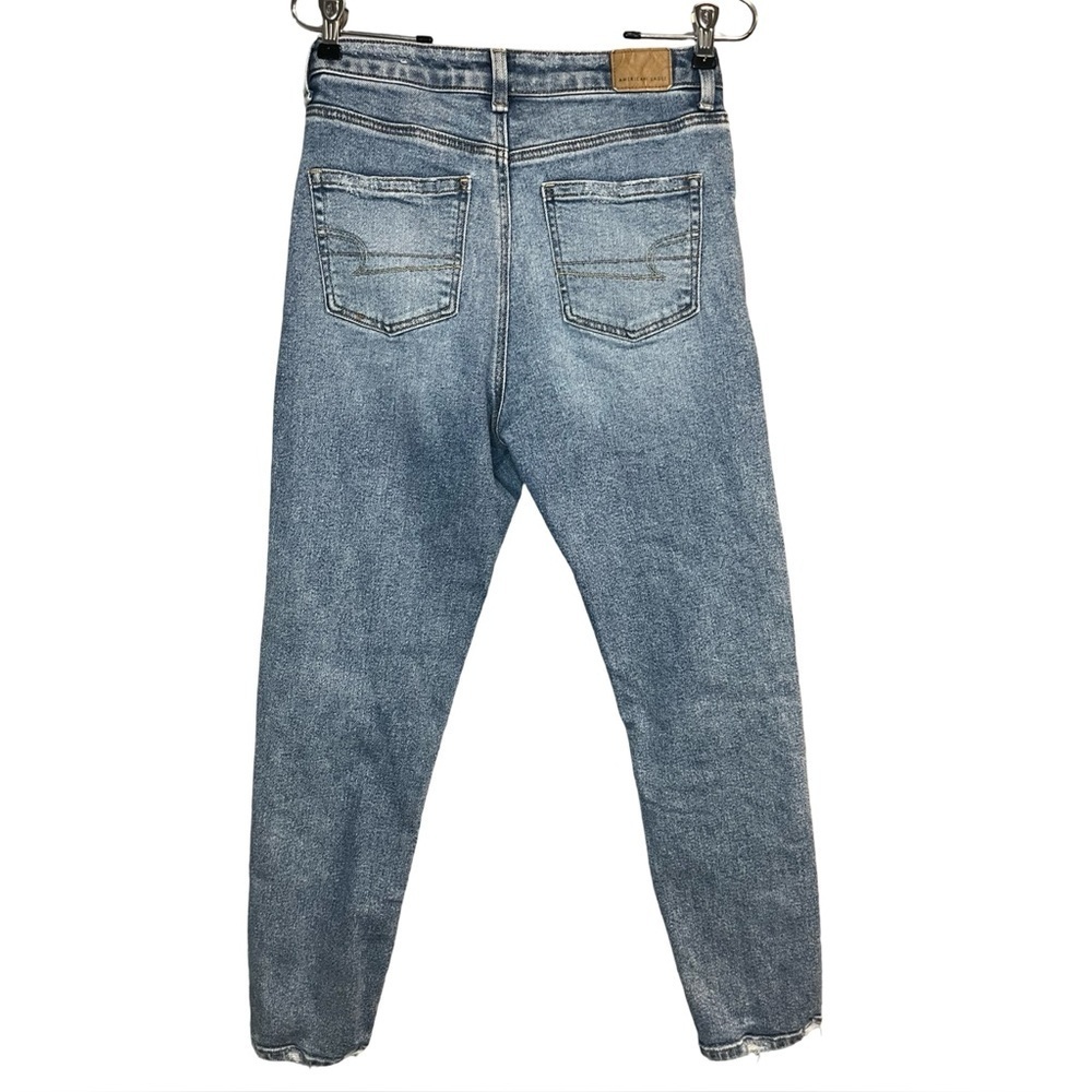 American Eagle Slightly Distressed Medium Blue Mom Jeans size 4 - Picture 2 of 4